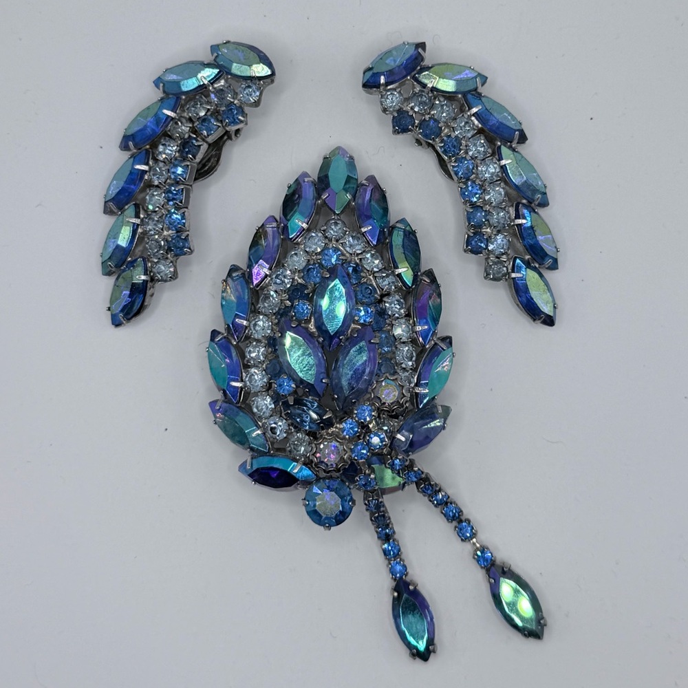 Vintage Sarah Coventry Blue AB Rhinestone Brooch Earrings Set Statement